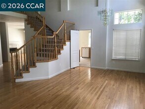 689 Apple Hill Dr in Brentwood, CA - Building Photo - Building Photo