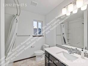 12032 27th CT S in Burien, WA - Building Photo - Building Photo