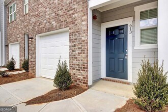538 Magnolia Cir in Palmetto, GA - Foto de edificio - Building Photo