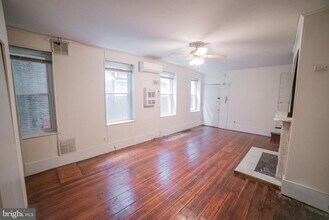 1928 Spruce St in Philadelphia, PA - Building Photo - Building Photo