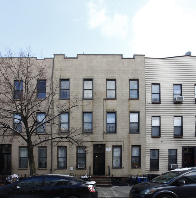 260 Himrod St in Brooklyn, NY - Foto de edificio - Building Photo