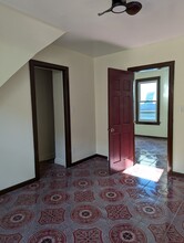 3334 N Harding Ave, Unit #2 in Chicago, IL - Building Photo - Building Photo