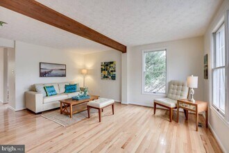 2025 N Glebe Rd in Arlington, VA - Building Photo - Building Photo