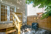 2612 Titan St photo'