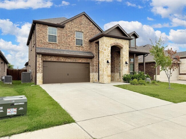11204 Gold Pan Trail in Aubrey, TX - Building Photo - Building Photo