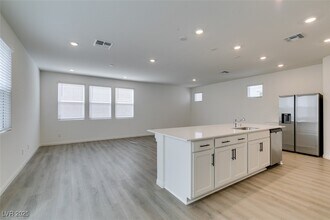 9133 Vesey Ave in Las Vegas, NV - Building Photo - Building Photo