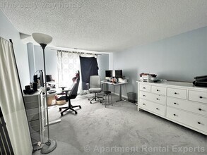 30 Revere Beach Pkwy, Unit #509 in Medford, MA - Building Photo - Building Photo