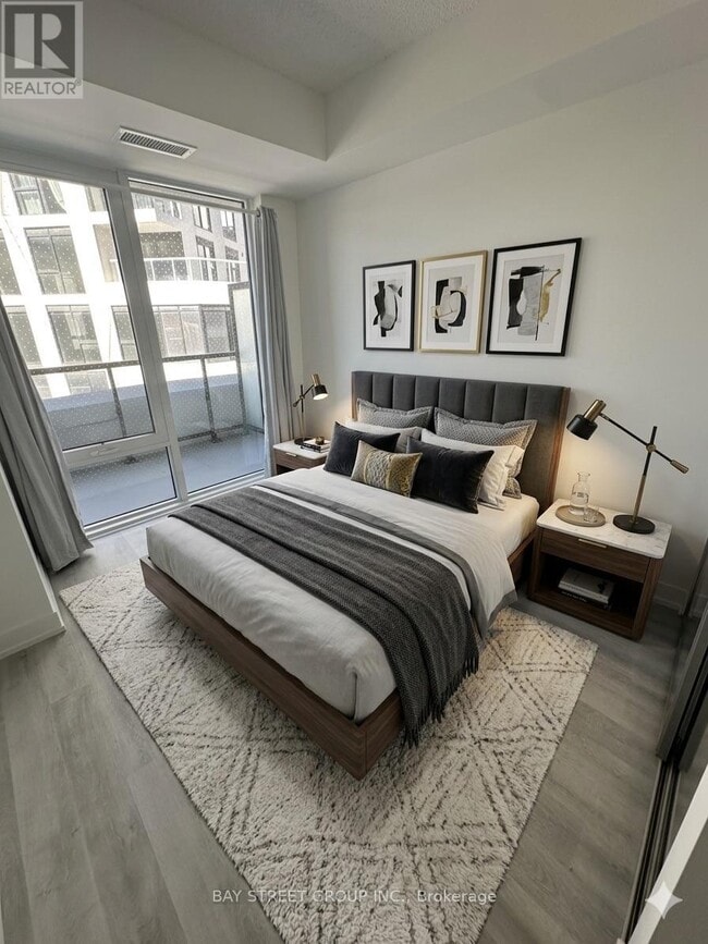 60 Central Park Roadway in Toronto, ON - Building Photo - Building Photo