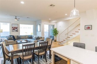 2222 Moser Ave in Dallas, TX - Building Photo - Building Photo