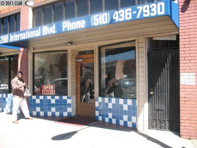 2816 International Blvd in Oakland, CA - Building Photo