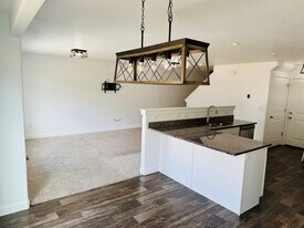 431 S Pegasus Way in Saratoga Springs, UT - Building Photo