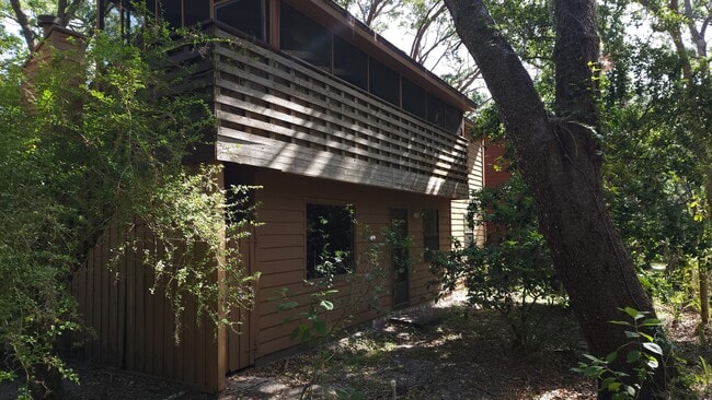 2603 Fiddlestick Cir in Lutz, FL - Building Photo - Building Photo