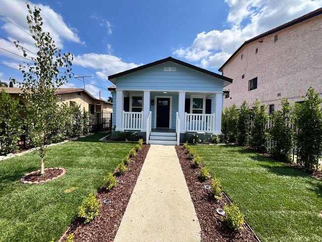 Ave55 Apartments