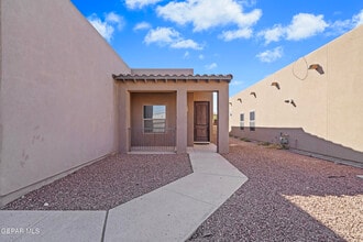 13538 Lawkland St in Horizon City, TX - Building Photo - Building Photo