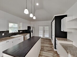 26998 Hogan Dr in San Antonio, TX - Building Photo - Building Photo