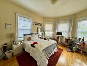 158 Magazine St, Unit 37 in Cambridge, MA - Foto de edificio - Building Photo