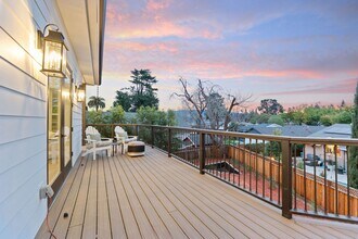 1327 Pine Ave in San Jose, CA - Building Photo - Building Photo