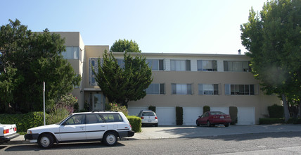 170 Perkins St in Oakland, CA - Foto de edificio - Building Photo