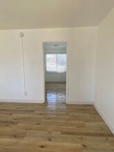 5130 Roseland St-Unit -5140-3 in Los Angeles, CA - Building Photo - Building Photo