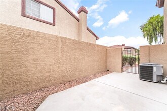 2603 Pebblegold Ave in Henderson, NV - Building Photo - Building Photo
