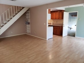 23430 Sunset Crossing Rd, Unit B in Diamond Bar, CA - Building Photo - Building Photo