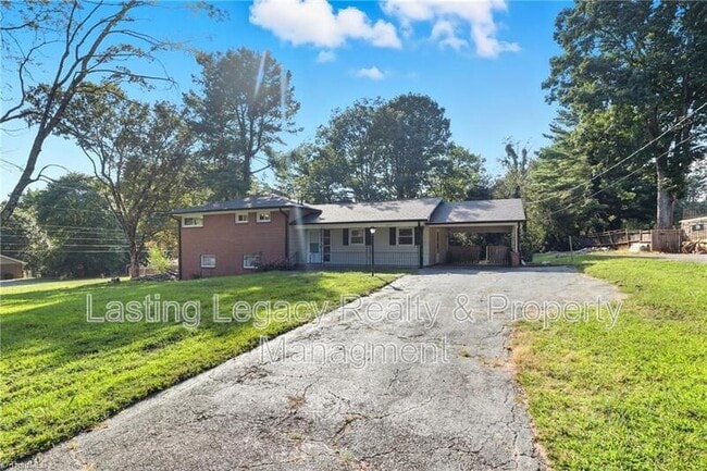 4850 Ellen Ave in Pfafftown, NC - Building Photo - Building Photo