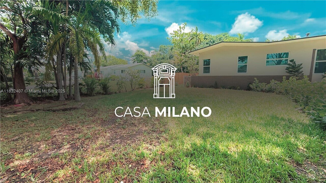 499 NE 112th St in Miami, FL - Building Photo
