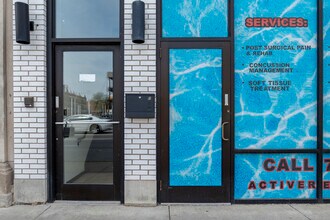 2401-2409 W North Ave in Chicago, IL - Foto de edificio - Building Photo