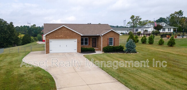 7821 Griffith Rd in Knoxville, TN - Building Photo - Building Photo