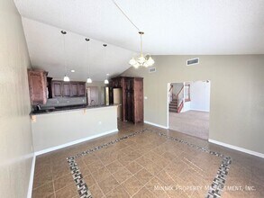 1325 E Cowden Ave in Midland, TX - Building Photo - Building Photo