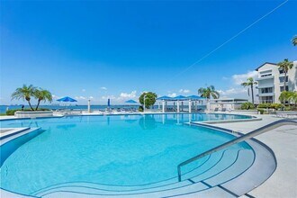 5281 Isla Key Blvd S in St. Petersburg, FL - Building Photo - Building Photo