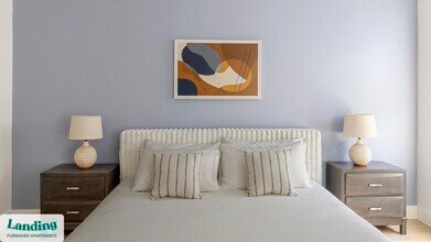 2206 Arroyo Ave, Unit 303 in Dallas, TX - Building Photo - Building Photo