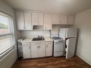 963 E Hayes Ave in Hazel Park, MI - Building Photo - Building Photo