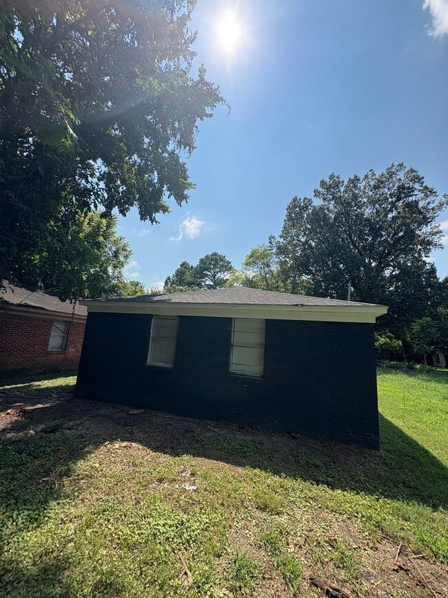 property at 1344-1346 Hyde Pk Blvd