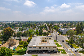 10700 Louise Ave in Granada Hills, CA - Building Photo - Building Photo