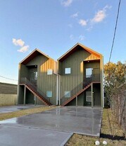 9705 Garcroft St in Houston, TX - Building Photo