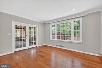 5109 Blue Ridge Ave in Annandale, VA - Building Photo - Building Photo