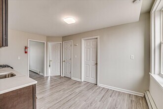 422 Division St in Perth Amboy, NJ - Building Photo - Building Photo