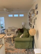 328 Saint Paul St, Unit 4 in Brookline, MA - Building Photo - Building Photo