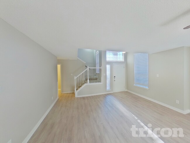 3416 Tulip Ln in Rowlett, TX - Foto de edificio - Building Photo