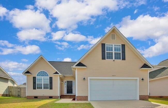 property at 1475 Avoncroft Dr