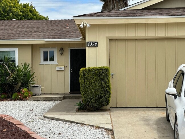 4379 Mt Henry Ave in San Diego, CA - Building Photo - Building Photo