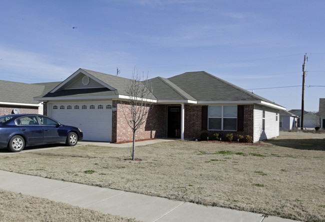 Rainer Village in West Memphis, AR - Foto de edificio - Building Photo