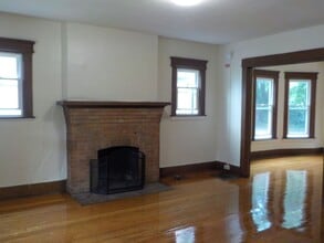 969 Lancaster Ave in Syracuse, NY - Foto de edificio - Building Photo