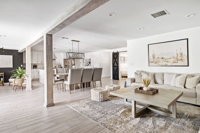 3038 N 81st Pl in Scottsdale, AZ - Building Photo - Building Photo