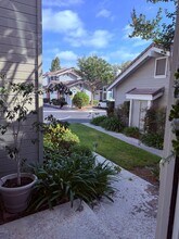 13561 Almond St in Tustin, CA - Building Photo - Building Photo