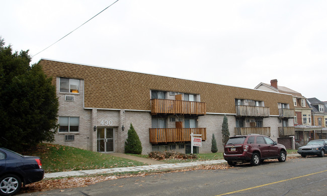 Teece Apartments