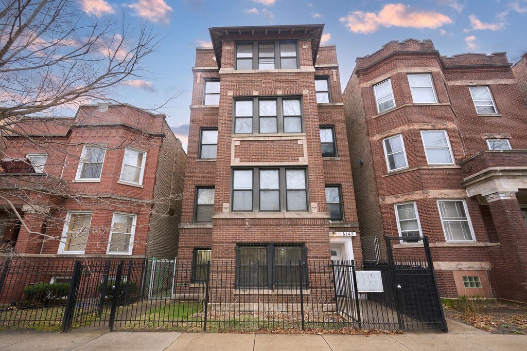 6142 S Rhodes Ave, Unit 2 in Chicago, IL - Building Photo