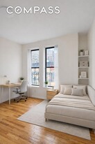 270 E 78th St in New York, NY - Building Photo