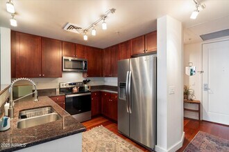 310 S 4th St in Phoenix, AZ - Building Photo - Building Photo